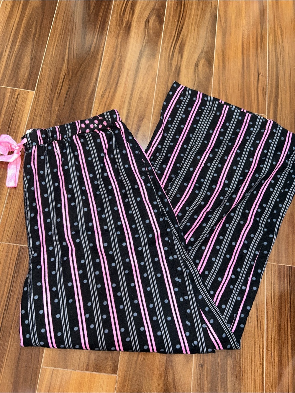 Large Lizwear pajama pants hot pink & black